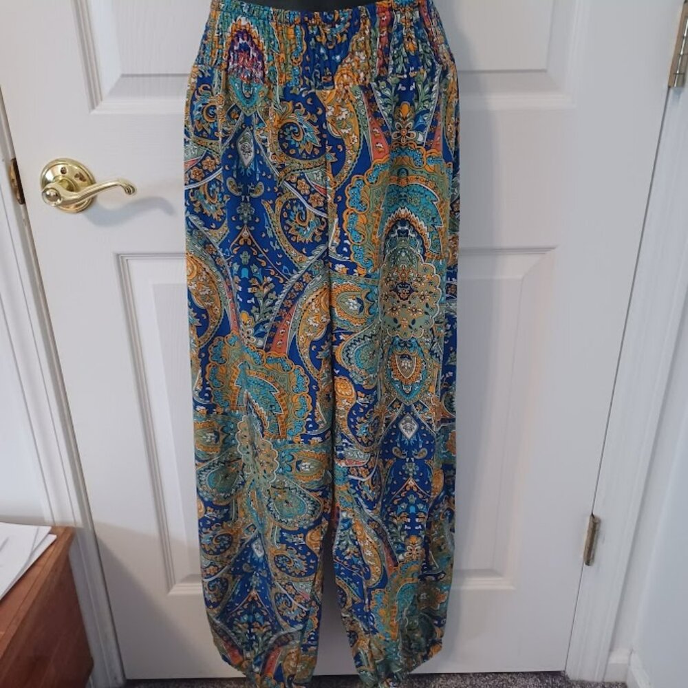 NOT AVAILABLE. NWT - High-Waisted Paisley Print Harem Pants - Size X-Large